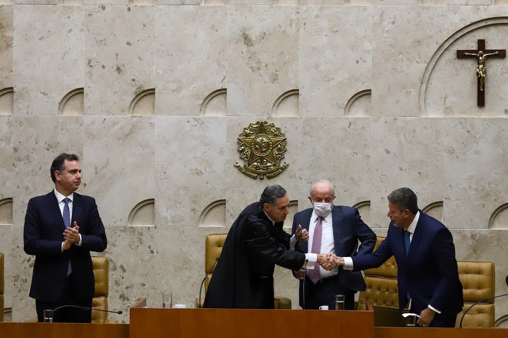O Congresso contra-ataca
