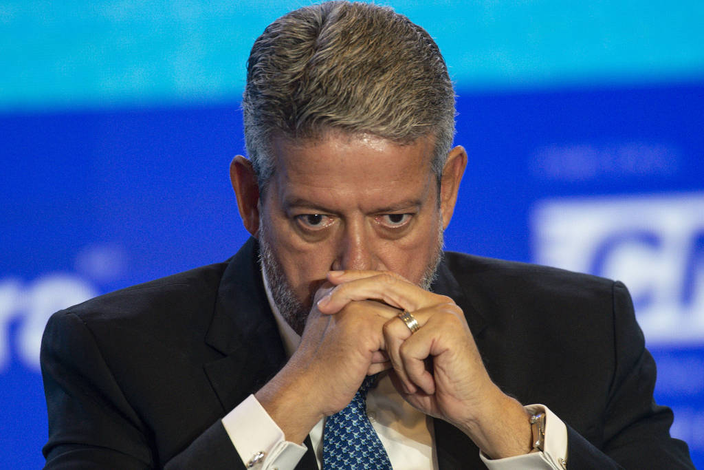 Alívio para aliados de Lira