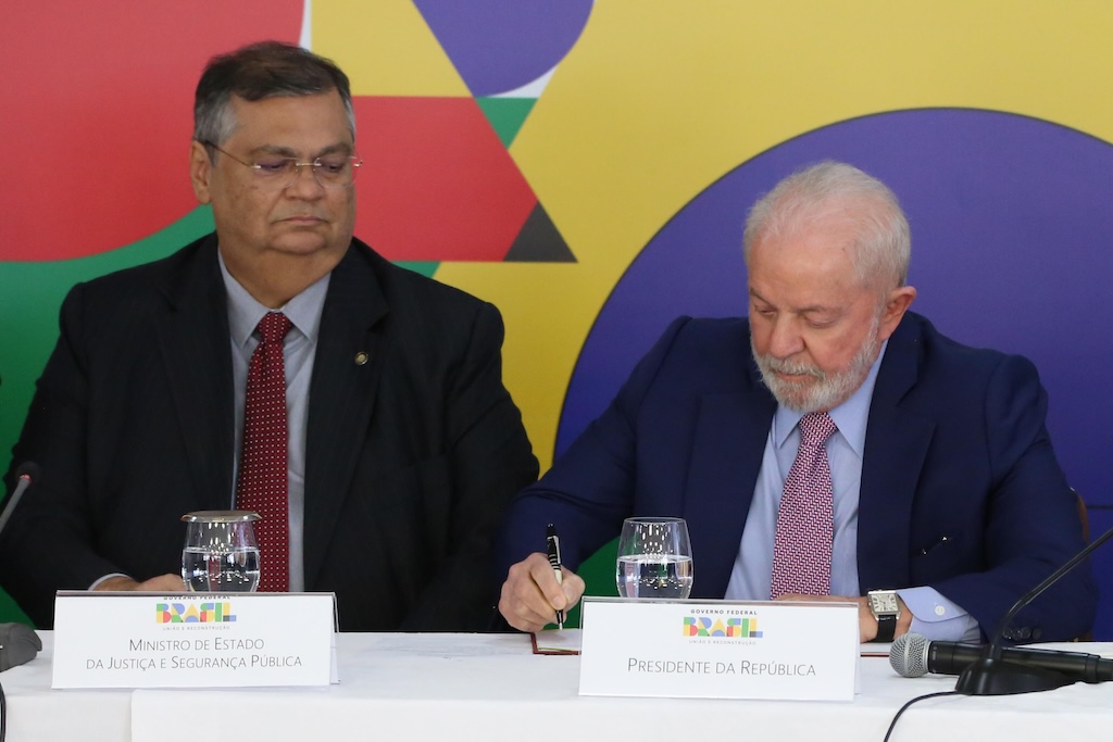 Pedidos de ajuda