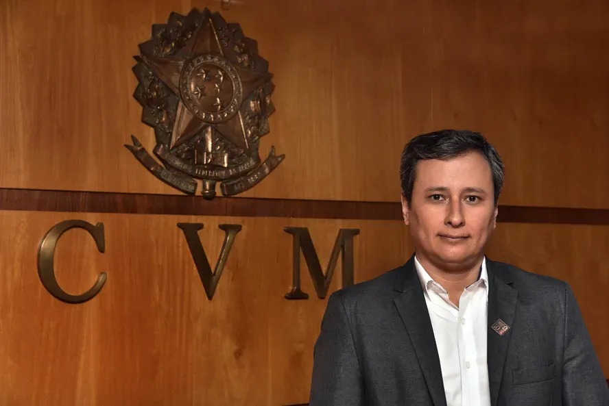 O vai e vem na CVM