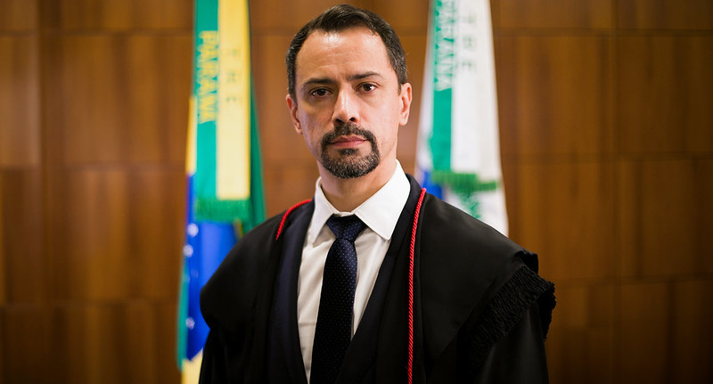 Sem ajuda do MP