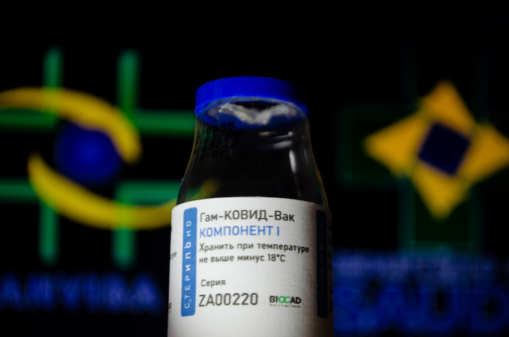 Anvisa detecta problemas graves na Sputnik e nega importação da vacina