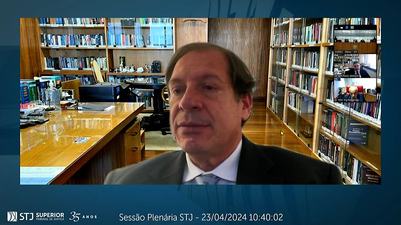 Em defesa da presença