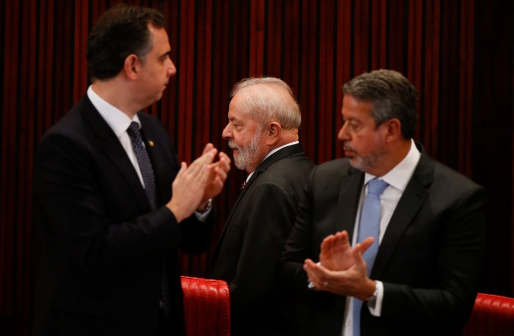 Dinheiro resolve