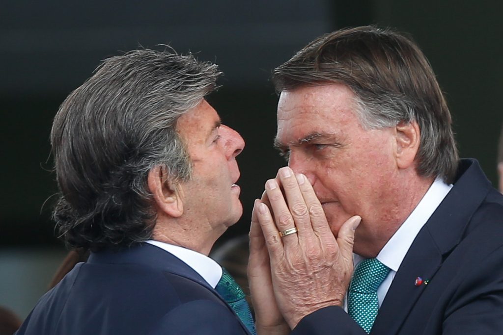Nas mãos de Fux
