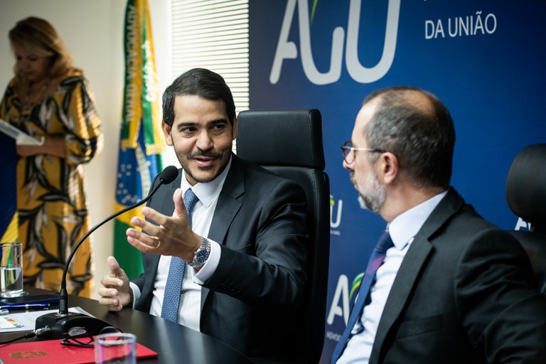 O vento mudou para as empreiteiras