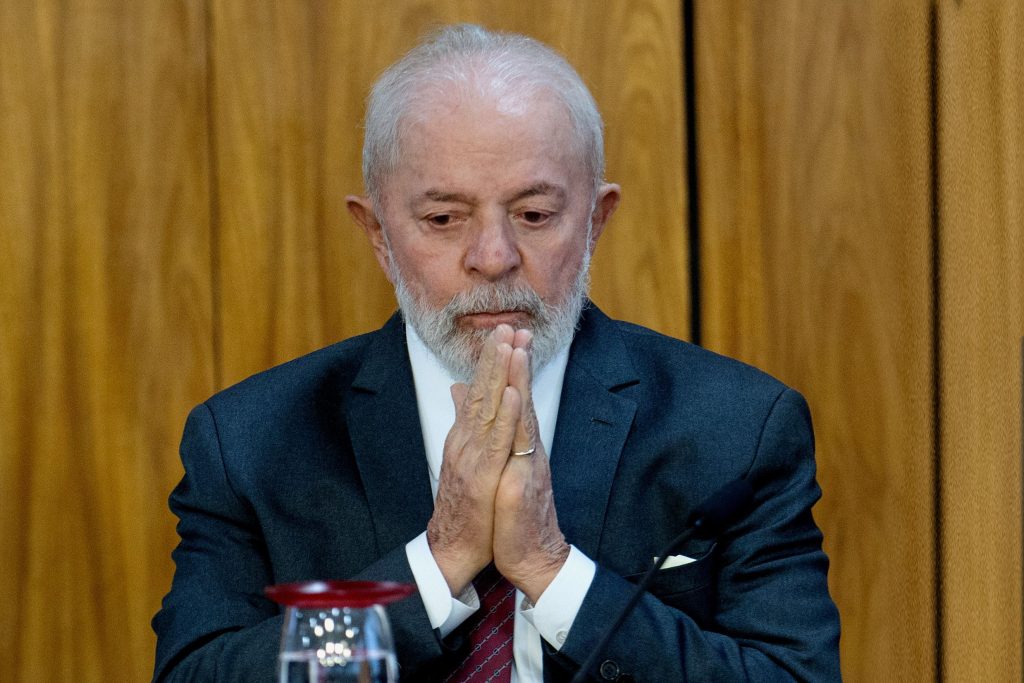 O jeito Lula de cortar