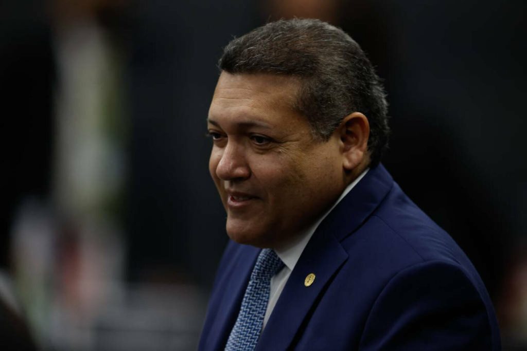 Laginha é com ele