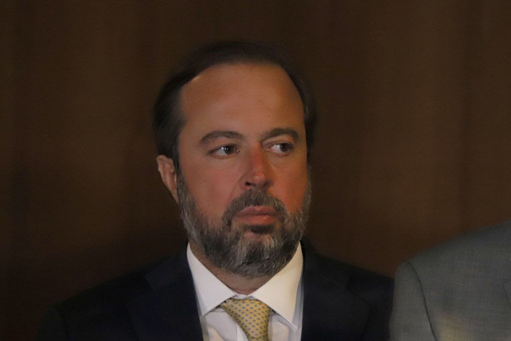 A barra pesou para Silveira