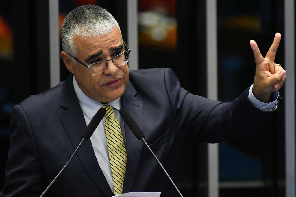 Um Novo engano