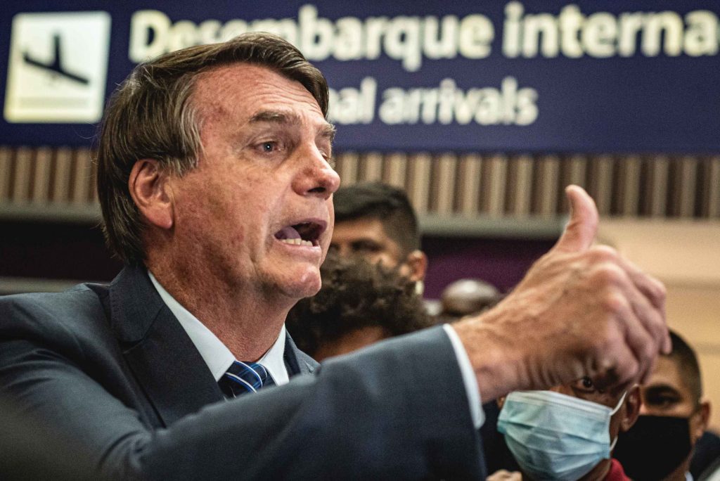Tropa de choque de Bolsonaro mira governadores