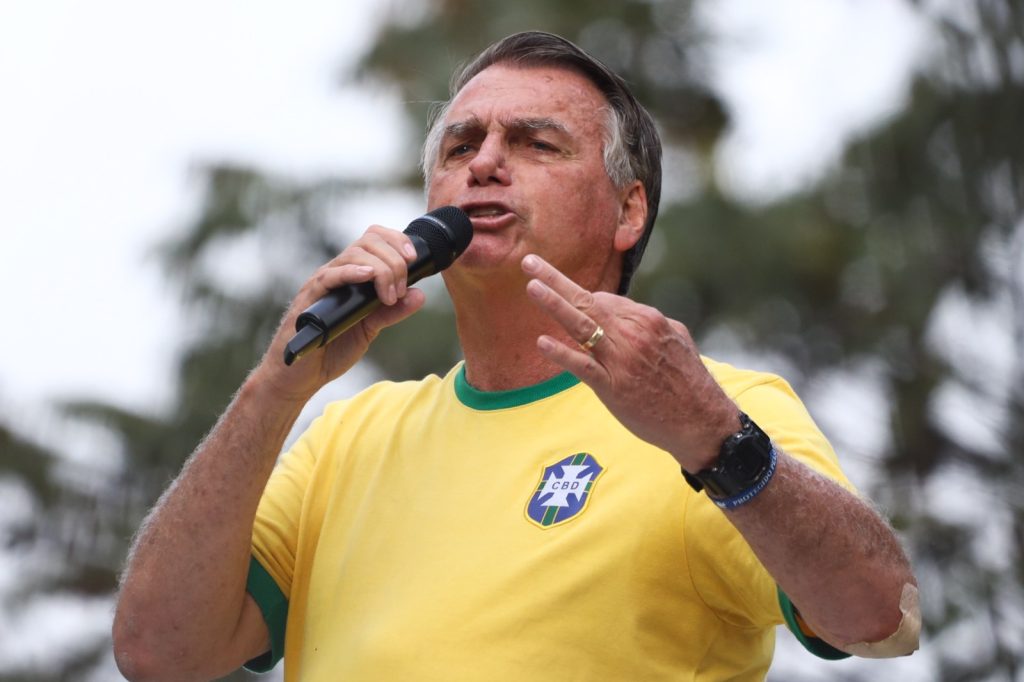 Pistola com Marçal