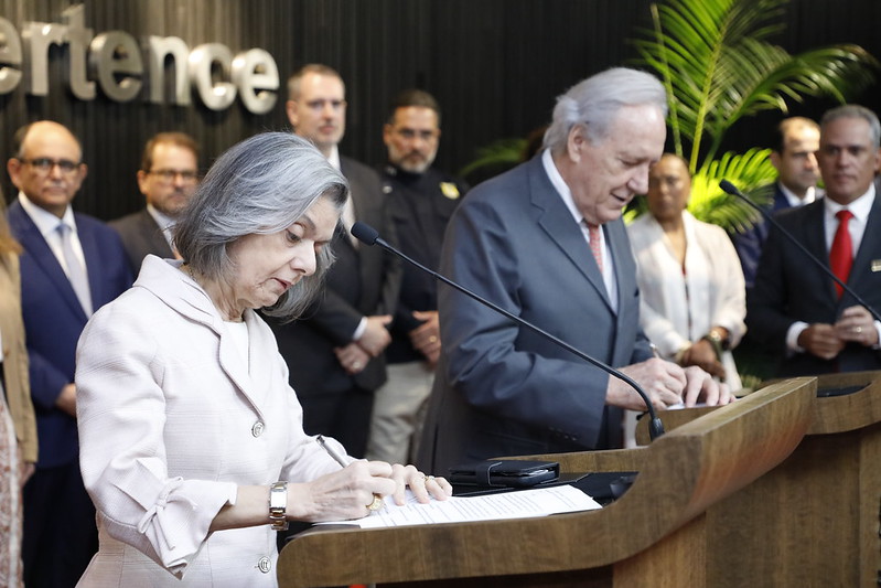 Convênio contra o golpe