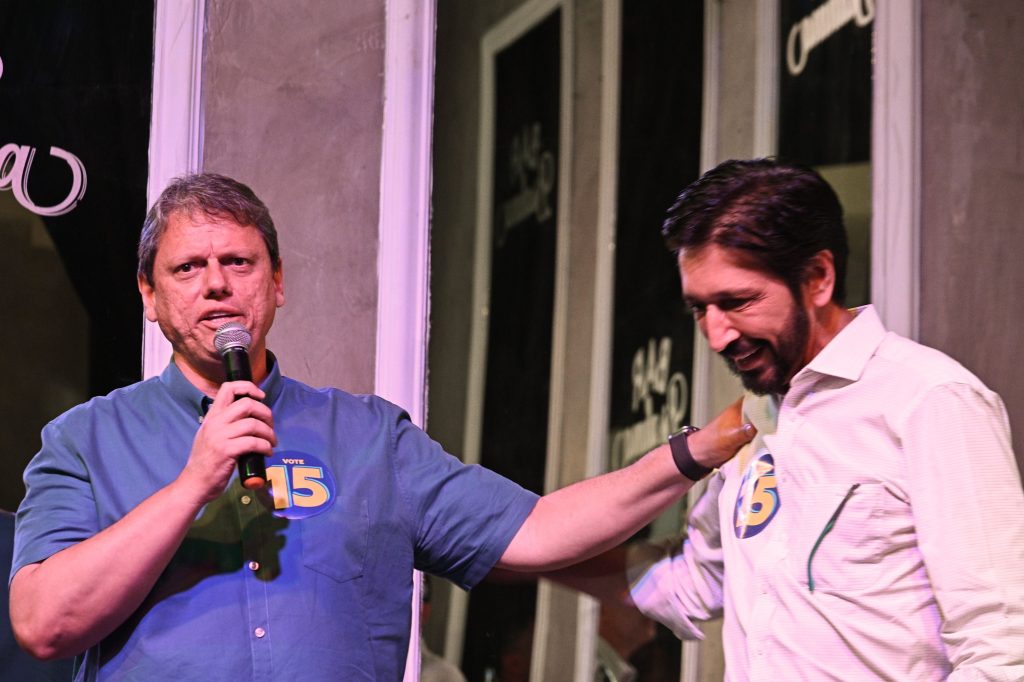 Deixa o Bolsonaro lá