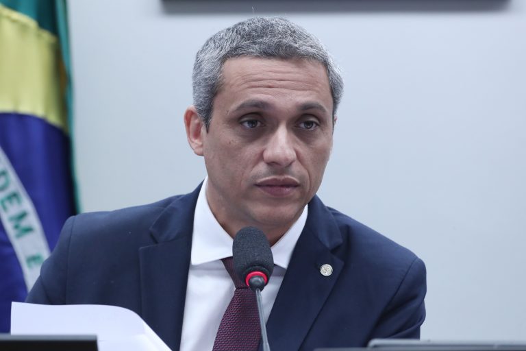 Desvio e falsificação