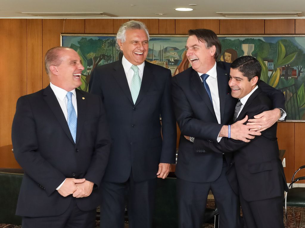 Proximidade do governo Bolsonaro enfraquece DEM