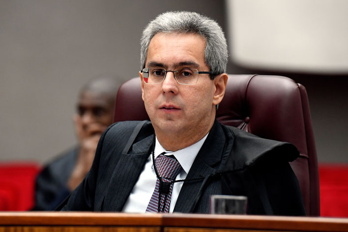 Derrota parcial da J&F