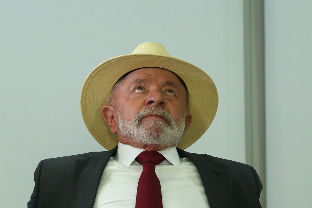 Democracia esvaziada