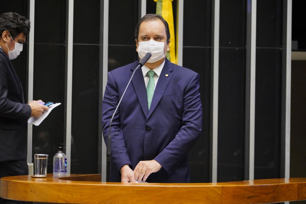 Lira mostra a Guedes quem vence na Câmara