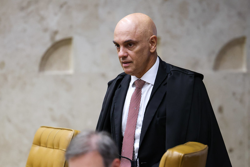 Moraes contra as plataformas