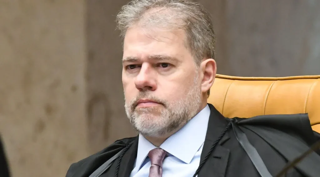 A mão amiga de Toffoli